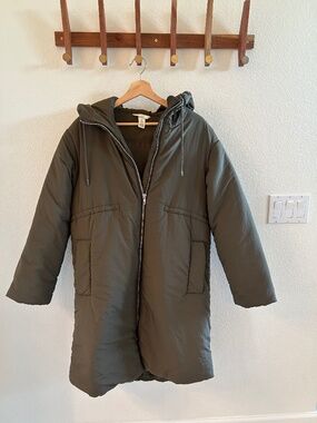 H&M MAMA Padded Parka